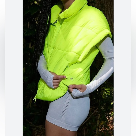 Free People In A Bubble Puffer Vest - Picture 14 of 14